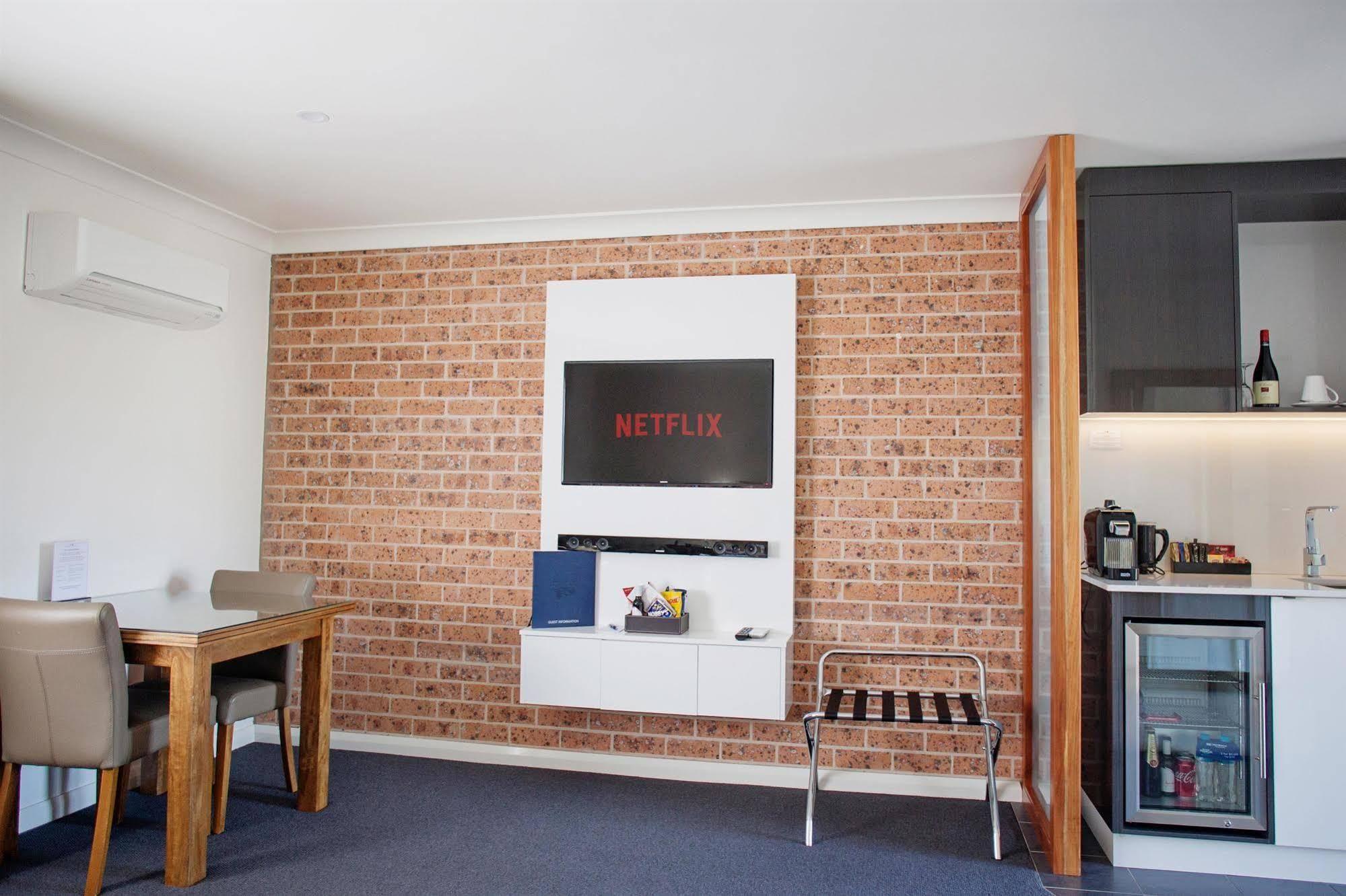 Bluegum Dubbo (Adults Only) Motel Екстериор снимка