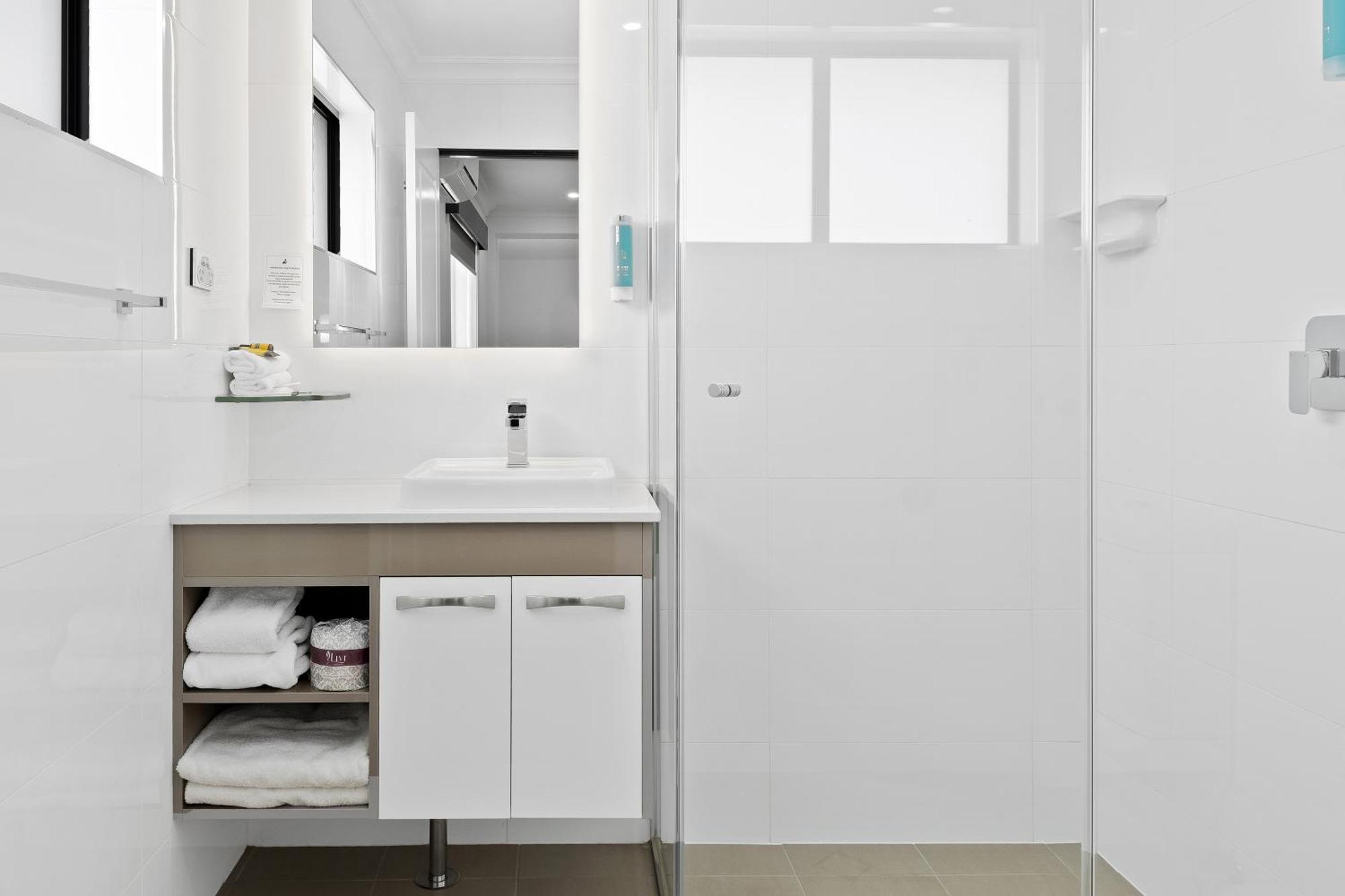 Bluegum Dubbo (Adults Only) Motel Стая снимка